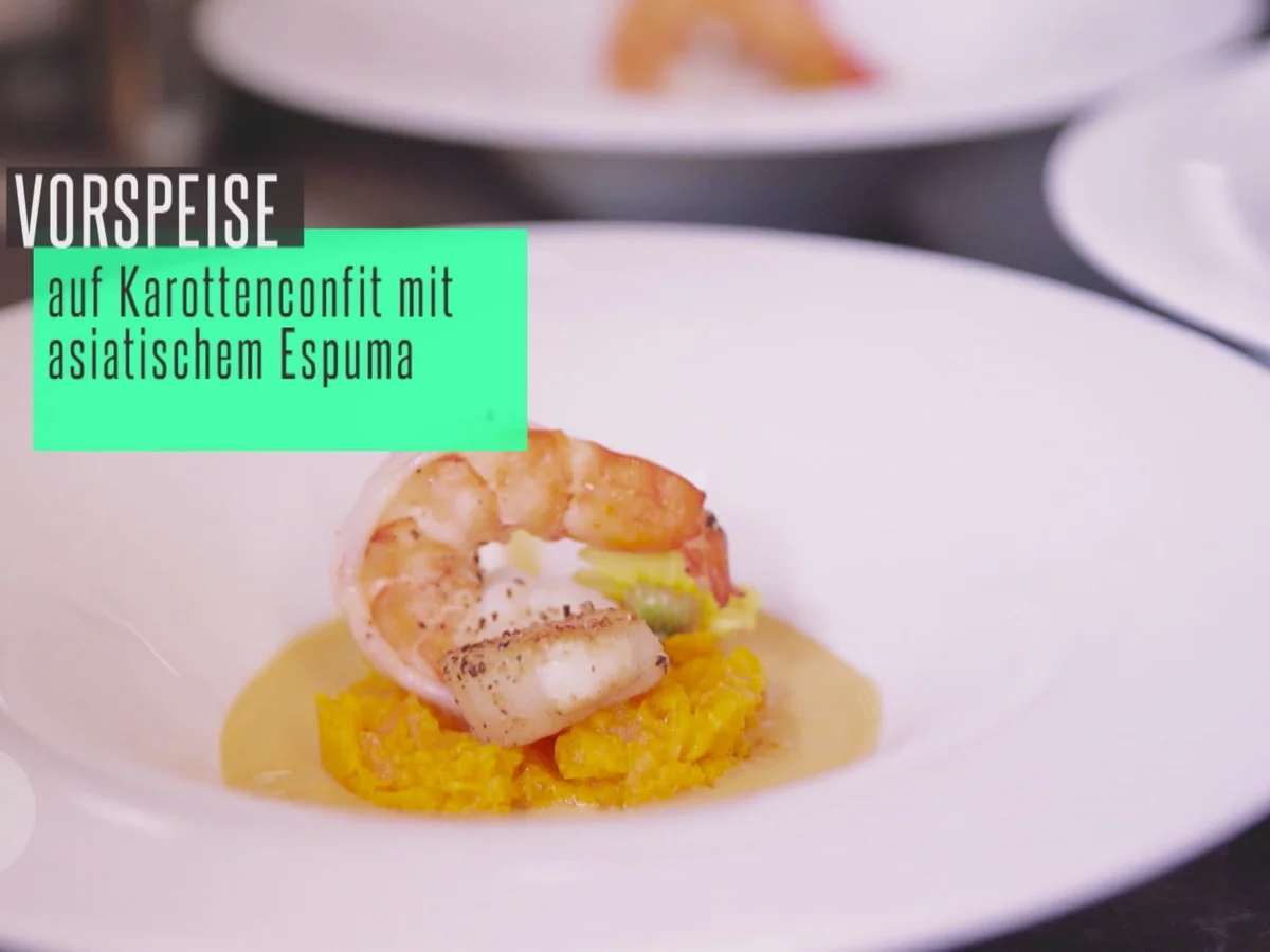 Jakobsmuschel und wildgefangener Black Tiger Granat auf einem lauwarmen Karottenconfit - Rezept - Bild Nr. 2