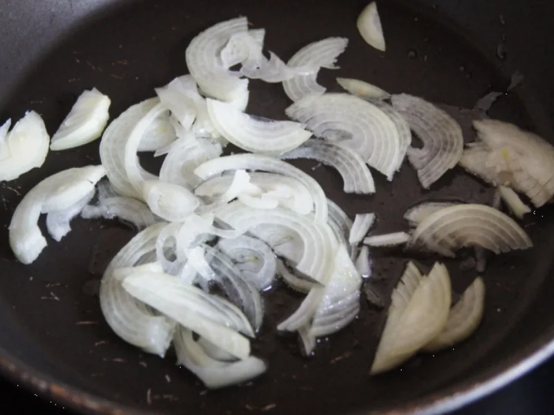 Zwiebel-Schinkenwürfel-Omelett - Rezept - Bild Nr. 3697