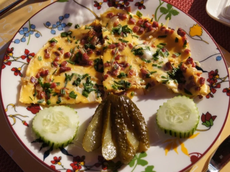 Zwiebel-Schinkenwürfel-Omelett - Rezept - Bild Nr. 3699