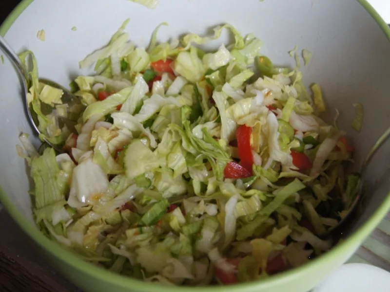 Würstchen-Gemüse-Spieße mit Curry-Rahm-Sauce, Reis und gemischten Salat - Rezept - Bild Nr. 6