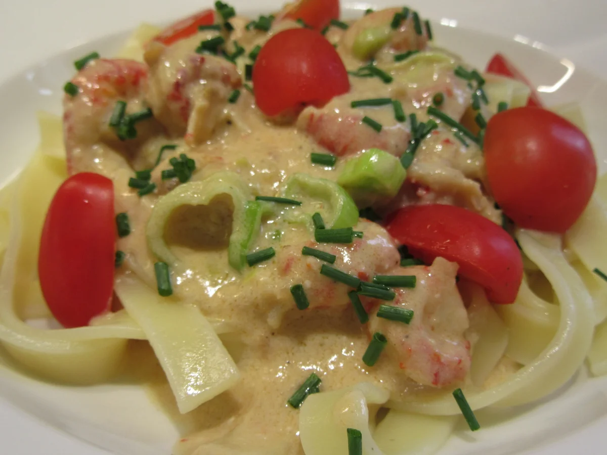 Pasta: Tagliatelle mit Krebsschwänzen in Sherrysoße - Rezept - Bild Nr. 3697