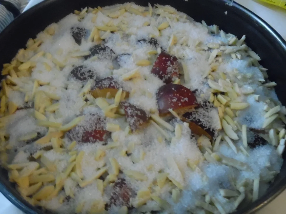 Rezept: Marzipan-Kuchen mit Zwetschgen-Knusper-Decke Bild Nr. 3700 Marzipan-Kuchen mit Zwetschgen-Knusper-Decke - Rezept - Bild Nr. 3700