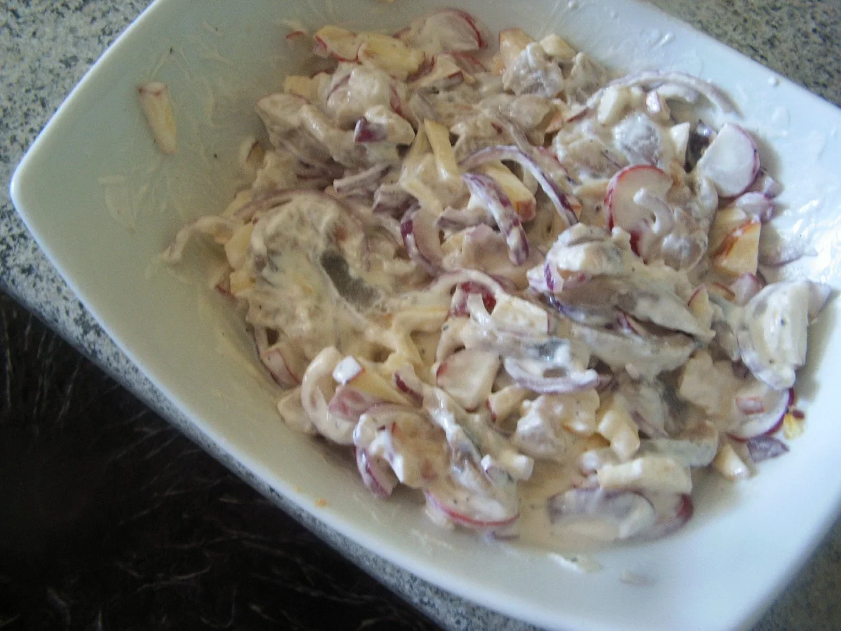 Matjessalat mit Radieschen Ananas und Apfel - Rezept - Bild Nr. 3704