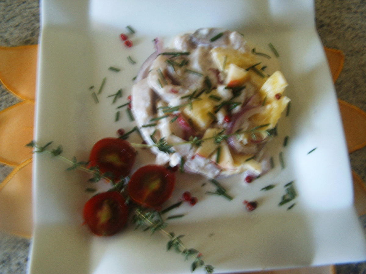 Matjessalat mit Radieschen Ananas und Apfel - Rezept - Bild Nr. 3705