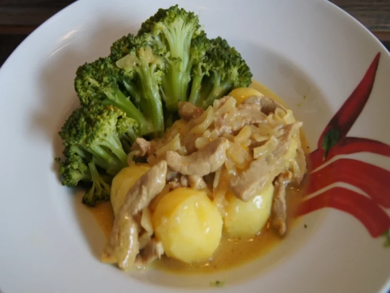 Kalbsfleischgeschnetzeltes mit Brokkoli und Drillingen - Rezept - Bild Nr. 3707