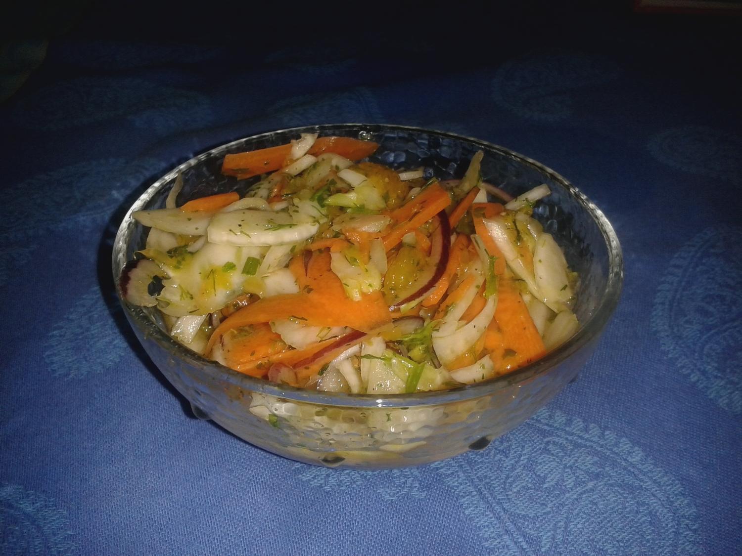 Fenchel-Karotten-Salat mit Orange - Rezept - kochbar.de