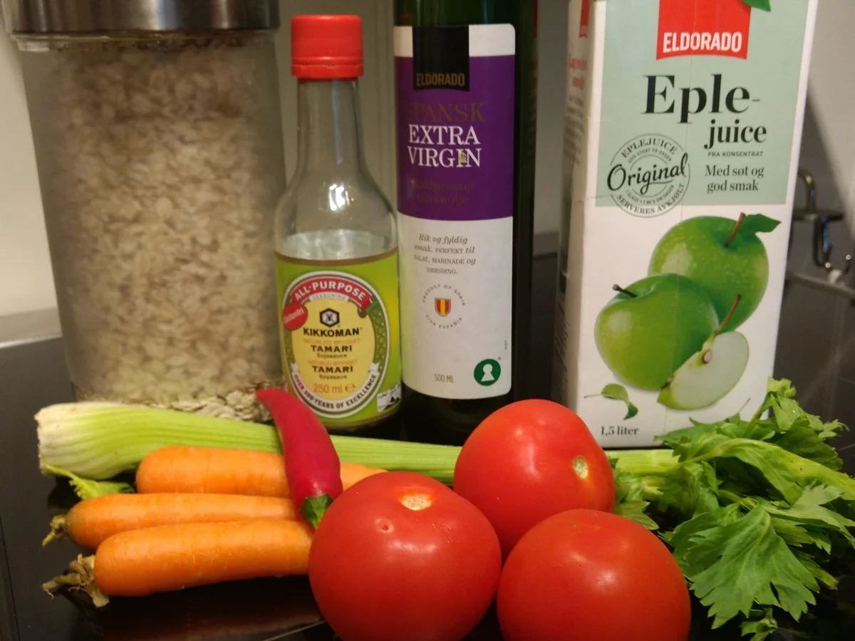 Rezept: BiNe` S TOMATENSMOOTHIE Bild Nr. 3709 BiNe` S TOMATENSMOOTHIE - Rezept - Bild Nr. 3709