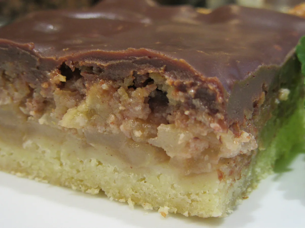 Rezept: Backen: Apfel-Nuss-Schnitten Bild Nr. 3707 Backen: Apfel-Nuss-Schnitten - Rezept - Bild Nr. 3707