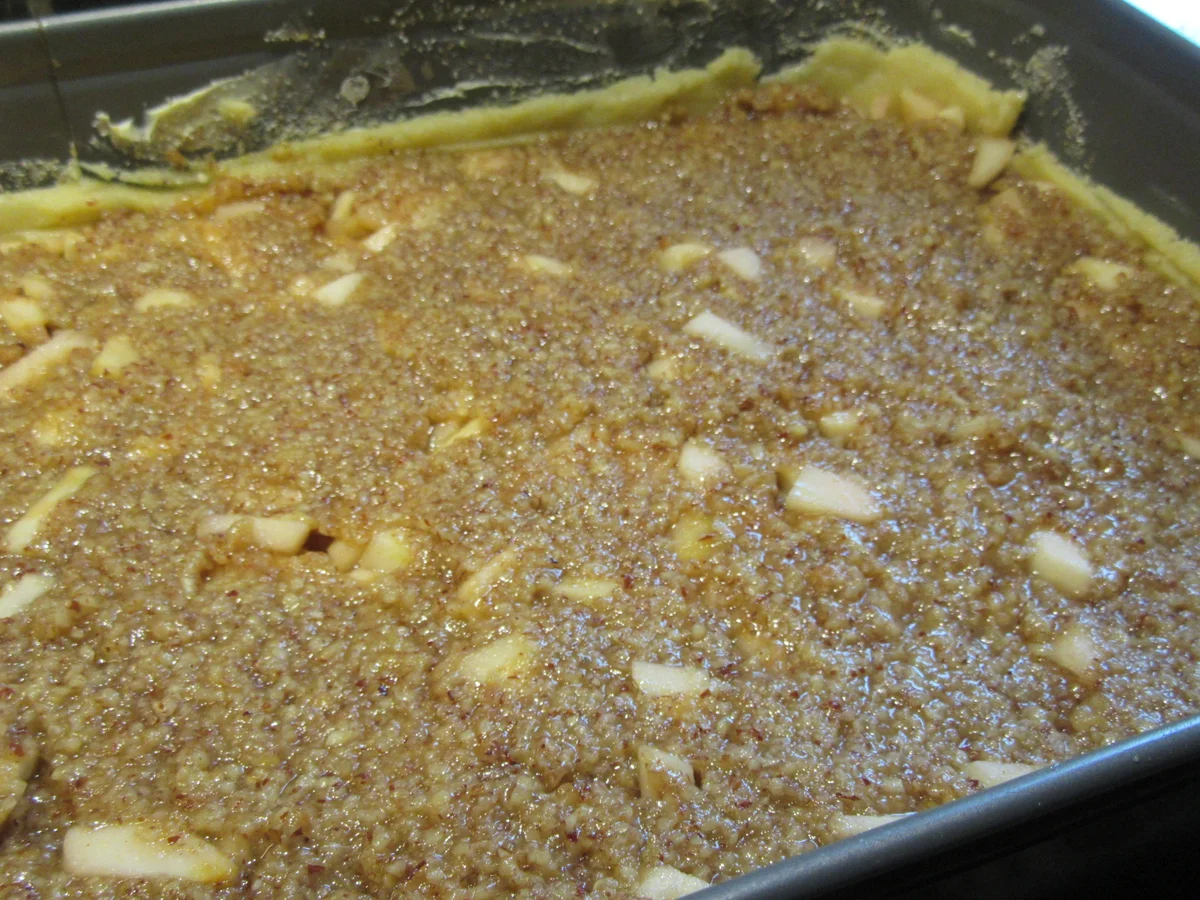 Rezept: Backen: Apfel-Nuss-Schnitten Bild Nr. 3716 Backen: Apfel-Nuss-Schnitten - Rezept - Bild Nr. 3716