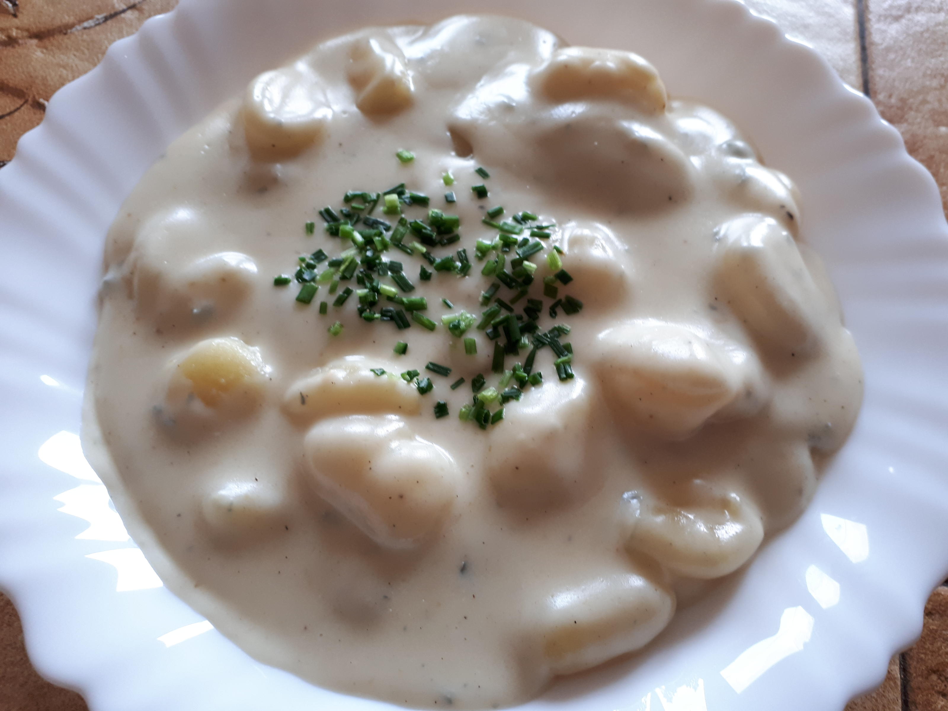 Bilder für Gnocchi mit Gorgonzola-Parmesan-Soße - Rezept