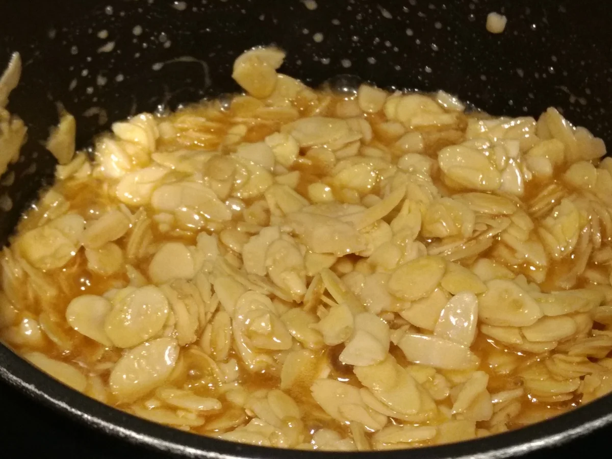 Rezept: BiNe` S APFEL - QUARK - BIENENSTICH Bild Nr. 3779 BiNe` S APFEL - QUARK - BIENENSTICH - Rezept - Bild Nr. 3779