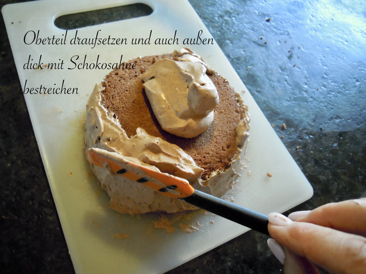 2 verschiedene Schokotörtchen mit Pistazien - Schoko - Sahne -  Füllung - Rezept - Bild Nr. 3797