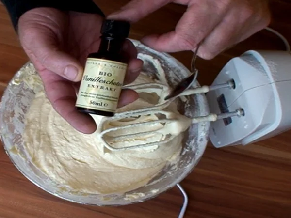 Rührteig Grundrezept - einfach - von Mazu12