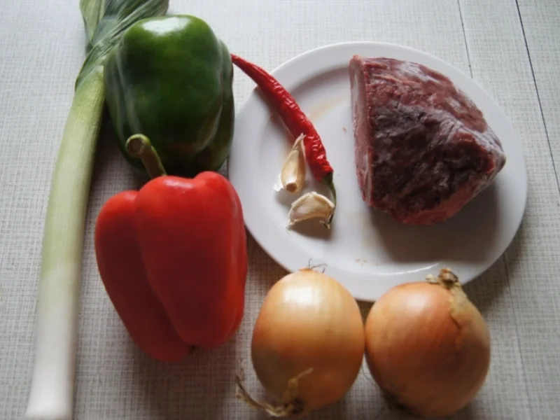 Rindfleischstreifen mit Gemüse im Wok und Basmati Reis - Rezept - Bild Nr. 3786