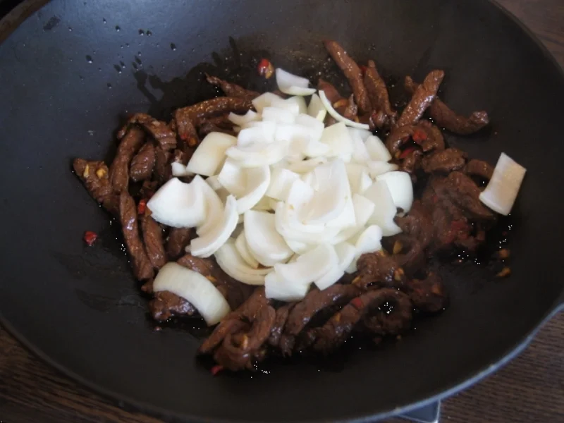 Rindfleischstreifen mit Gemüse im Wok und Basmati Reis - Rezept - Bild Nr. 3793