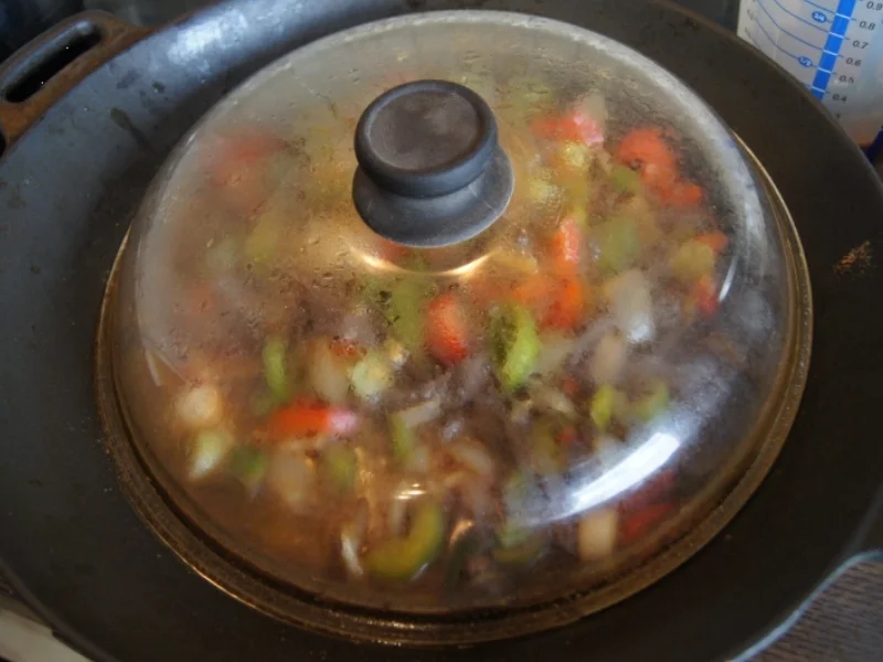 Rindfleischstreifen mit Gemüse im Wok und Basmati Reis - Rezept - Bild Nr. 3797