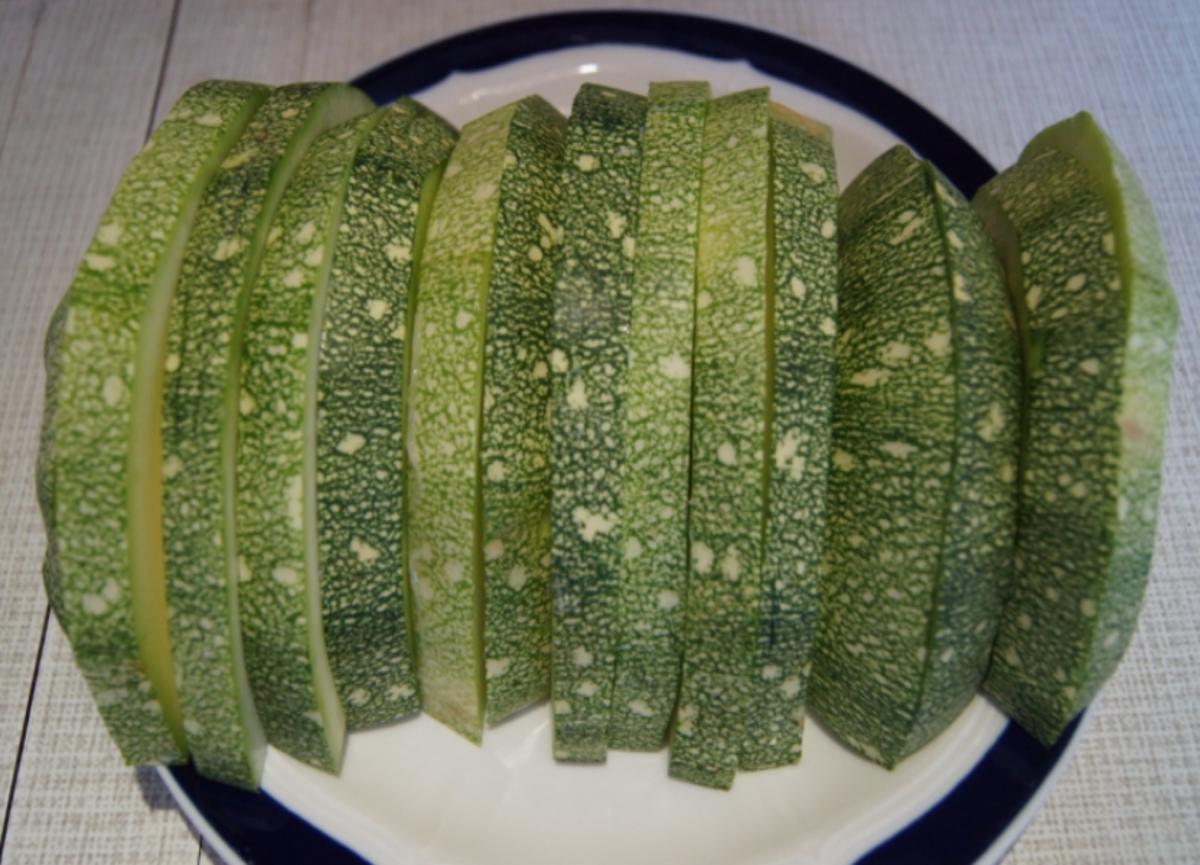 Gebratene Zucchinischeiben mit Tartarska Omacka - Rezept - Bild Nr. 3801