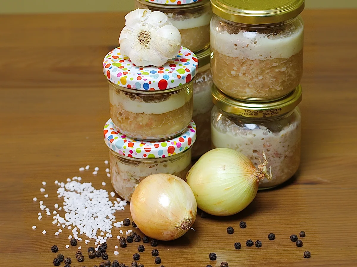 Zwiebelmettwurst-gekocht - Rezept - Bild Nr. 3786