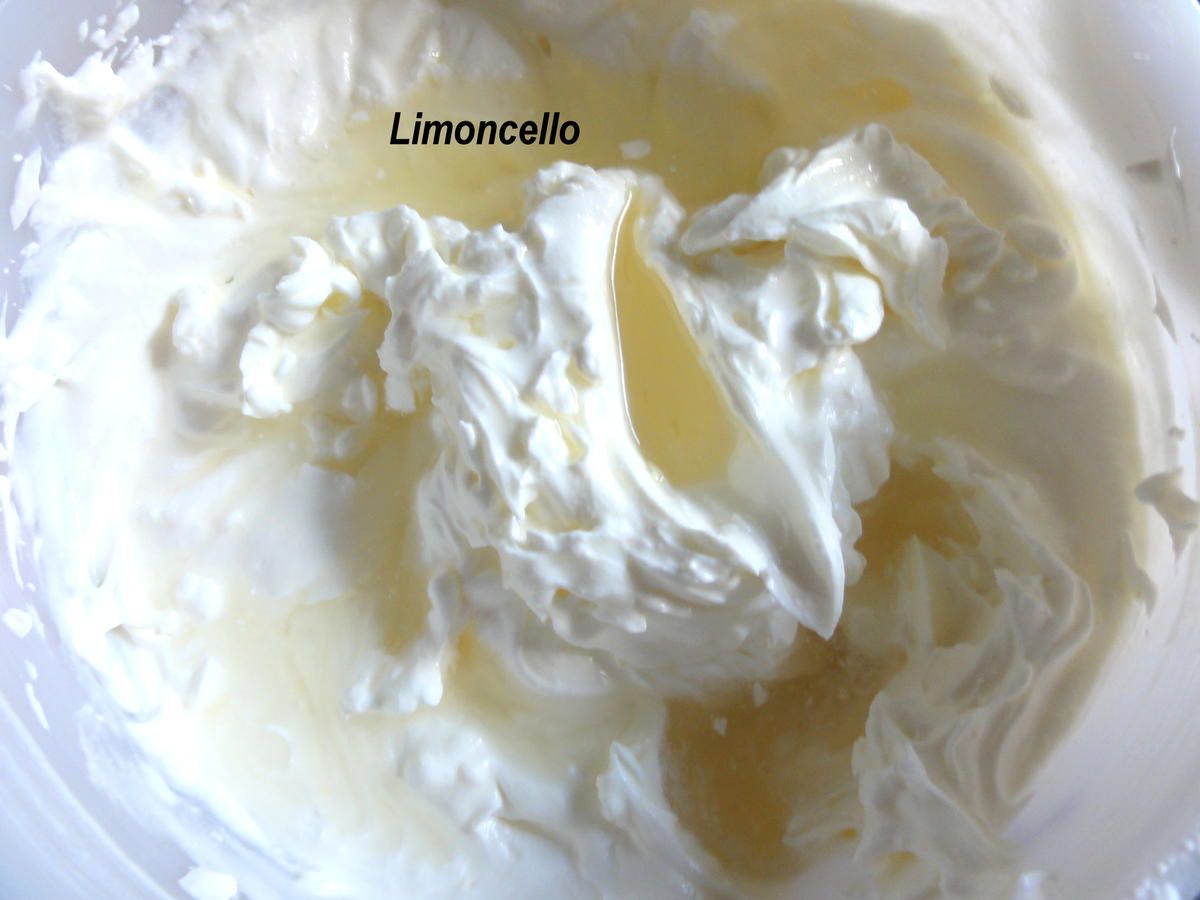 Biskuit:  LIMONCELLO ~ MASCARPONE  ~ QUARK - Rezept - Bild Nr. 3792