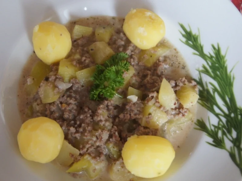 Rinderhackfleisch-Zucchini-Pfanne mit Drillingen - Rezept - Bild Nr. 3799