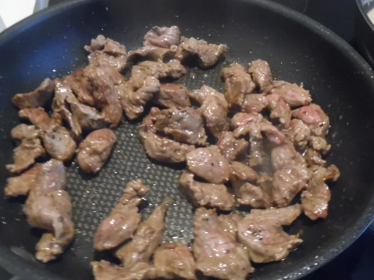 Rinder-Geschnetzeltes in Morchel-Rahm-Soße - Rezept - Bild Nr. 3788