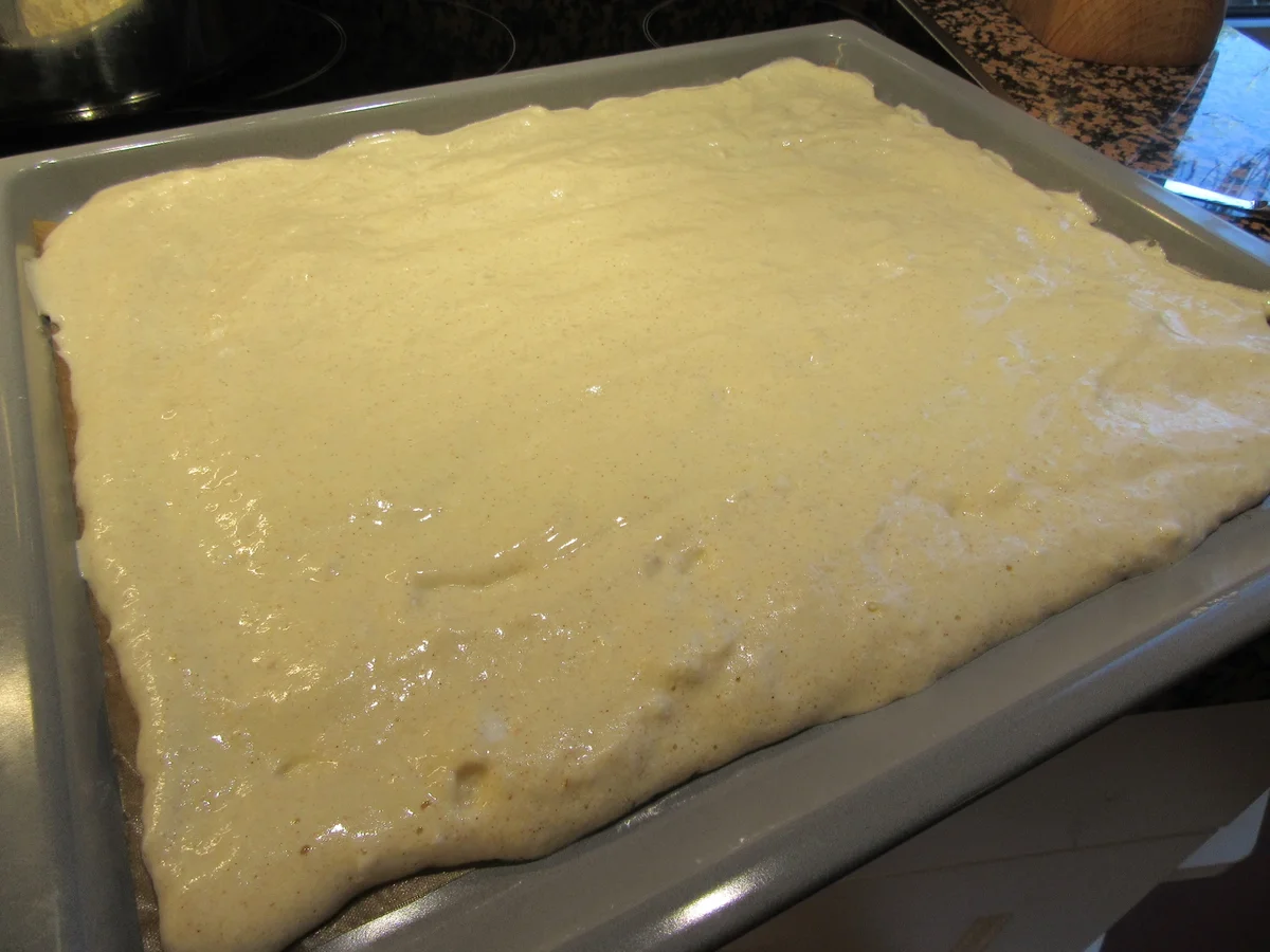 Rezept: Backen: Apfel-Buttercreme-Schnitten Bild Nr. 3789 Backen: Apfel-Buttercreme-Schnitten - Rezept - Bild Nr. 3789