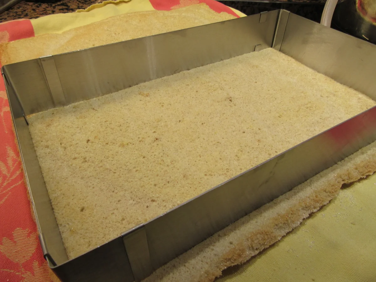 Rezept: Backen: Apfel-Buttercreme-Schnitten Bild Nr. 3790 Backen: Apfel-Buttercreme-Schnitten - Rezept - Bild Nr. 3790