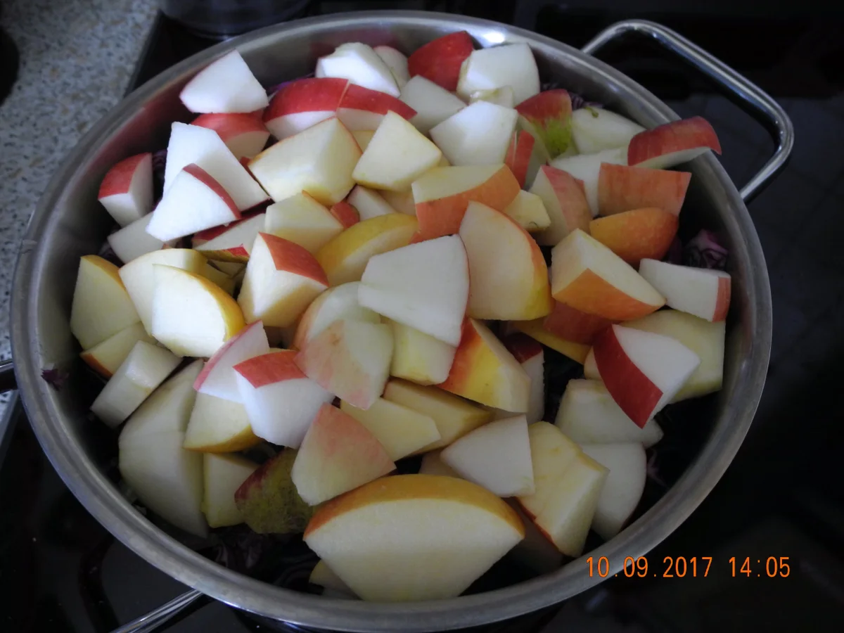 Rezept: Apfelrotkohl zum Zwiebelbuchweizen Bild Nr. 3793 Apfelrotkohl zum Zwiebelbuchweizen - Rezept - Bild Nr. 3793