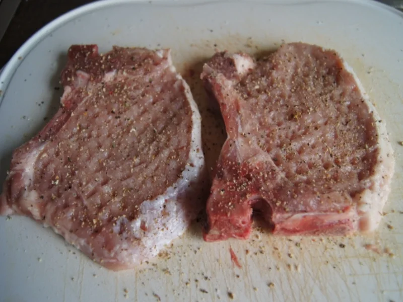 Rezept: Kotelett mit Curry-Rahm-Porree Bild Nr. 3821 Kotelett mit Curry-Rahm-Porree - Rezept - Bild Nr. 3821