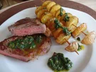 Rumpsteak mit Pfeffer-Salsa-verde und Kartoffelspieße - Rezept - Bild Nr. 3812