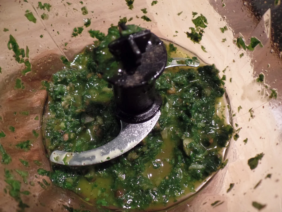 Rezept: Rumpsteak mit Pfeffer-Salsa-verde und Kartoffelspieße Bild Nr. 3818 Rumpsteak mit Pfeffer-Salsa-verde und Kartoffelspieße - Rezept - Bild Nr. 3818