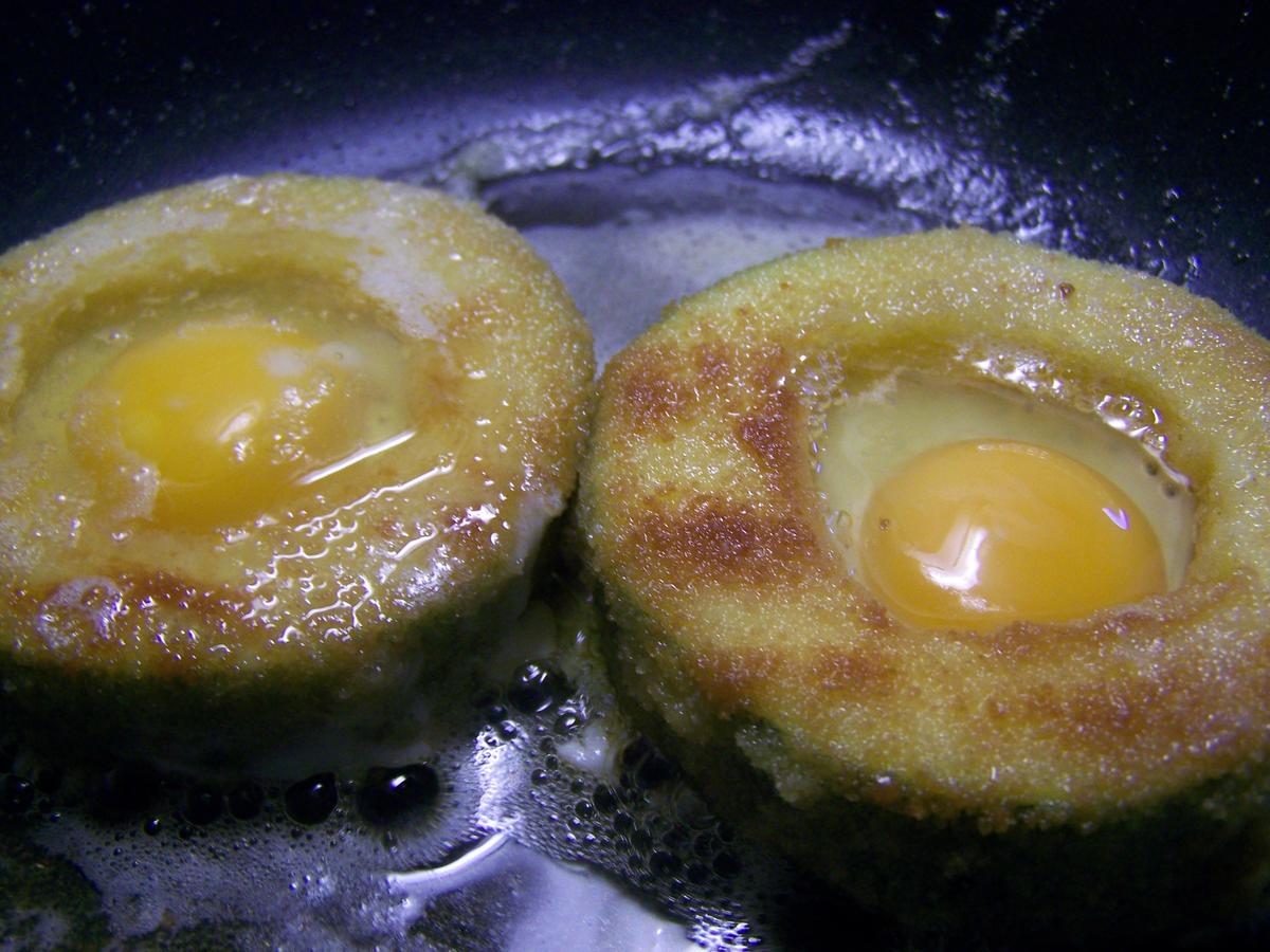 panierte Zucchini-ringe, gefüllt zum Frühstück oder Lunch - Rezept ...