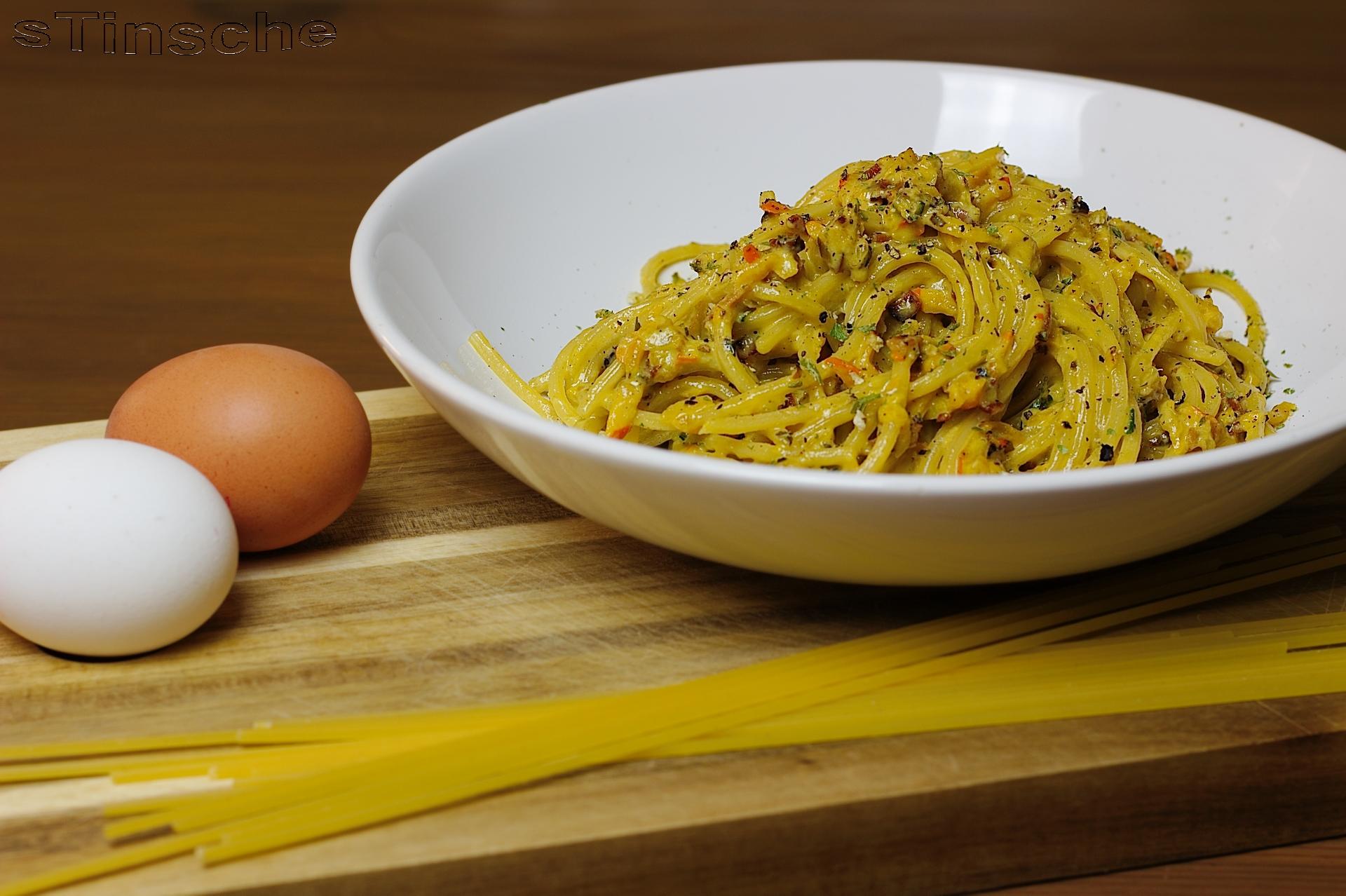 Spaghetti mit Kürbis-Sahnesoße und Speck - Rezept By sTinsche
