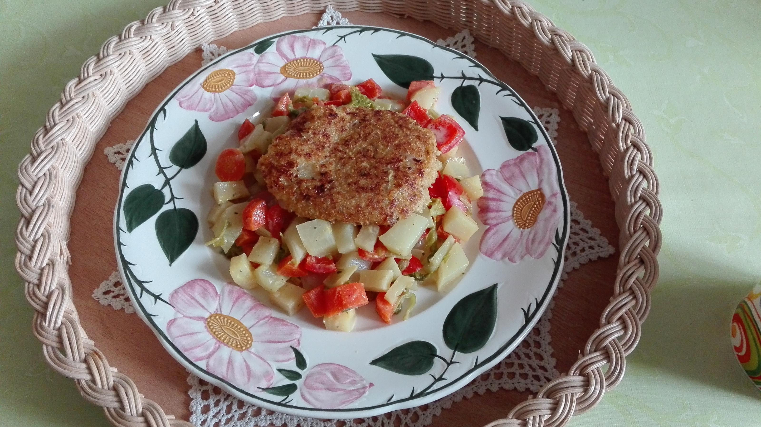 Bilder für Quinoa - Bratlinge auf Gemüse - Rezept