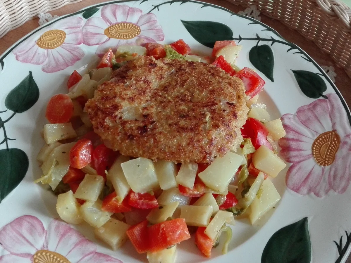 Quinoa - Bratlinge auf Gemüse - Rezept - Bild Nr. 3803
