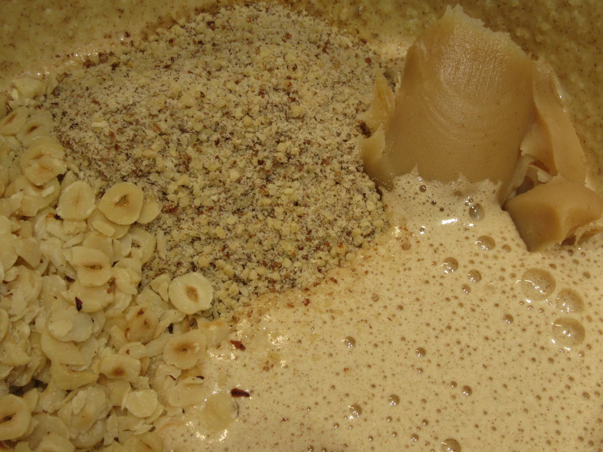 Backen: Apfelkuchen mit Nussfüllung - einfach - von lunapiena