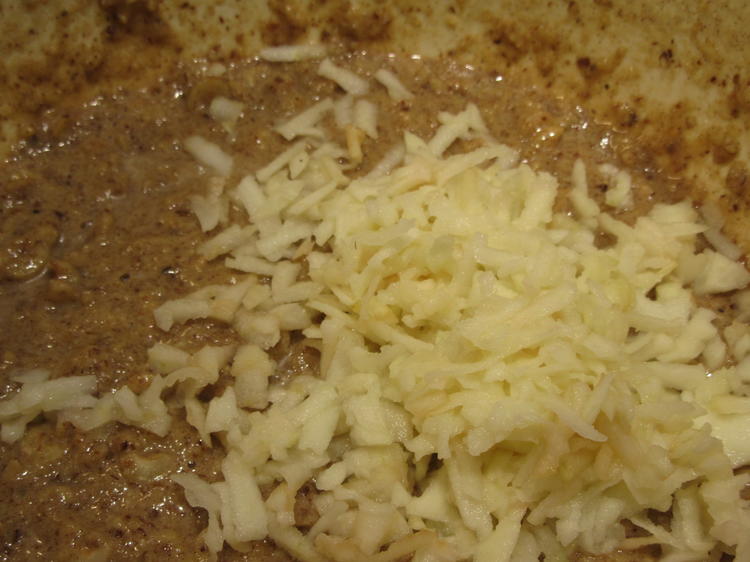 Backen: Apfelkuchen mit Nussfüllung - einfach - von lunapiena