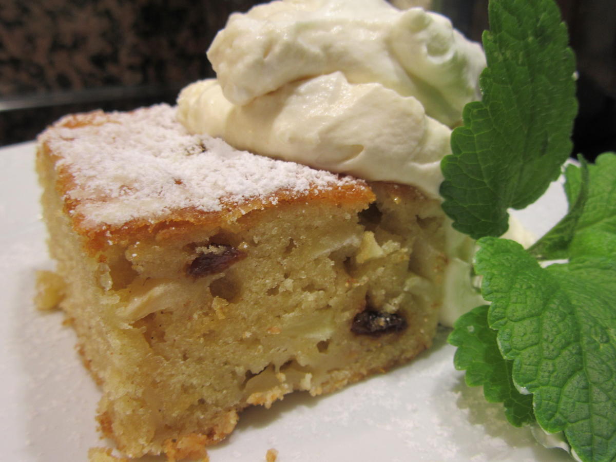 Dessert: Warme Apfelschnitten mit Karamell-Sahne - Rezept - kochbar.de