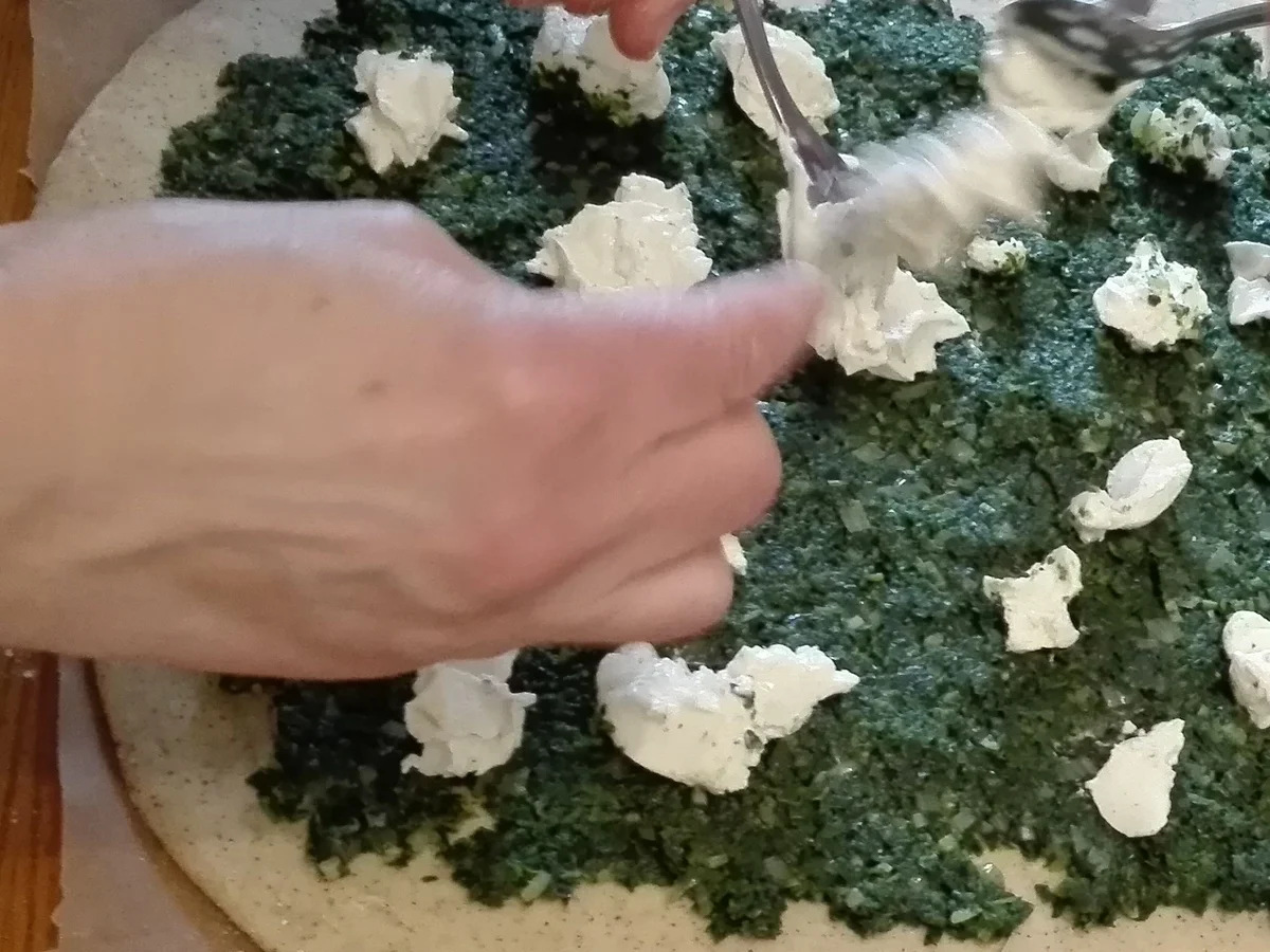 Rezept: Pizzakranz mit Spinatfüllung Bild Nr. 3852 Pizzakranz mit Spinatfüllung - Rezept - Bild Nr. 3852