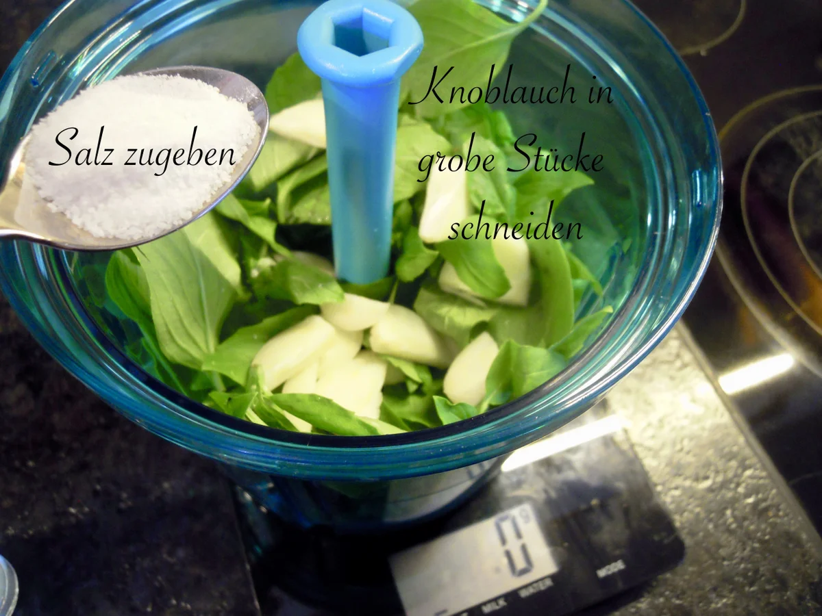 Rezept: Kernöl Walnuß Pesto Bild Nr. 3823 Kernöl Walnuß Pesto - Rezept - Bild Nr. 3823