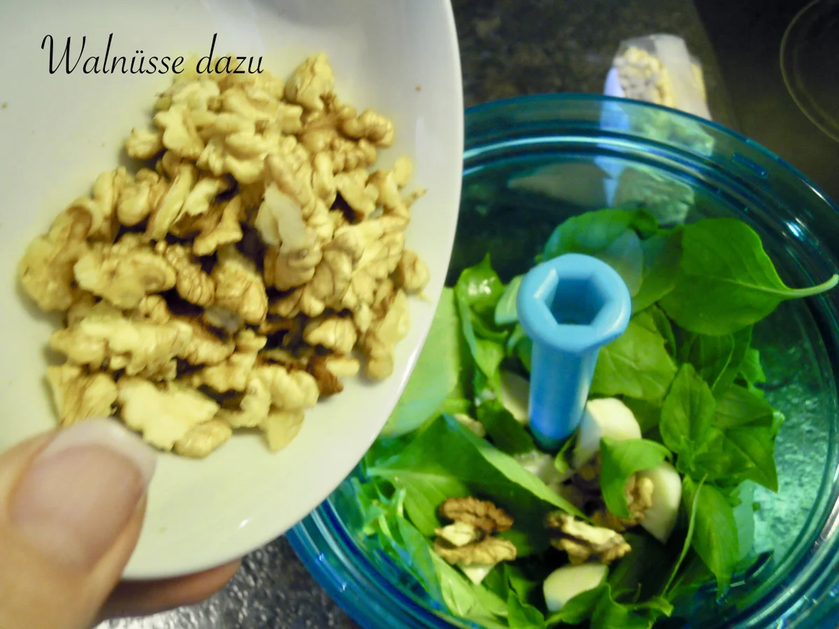 Rezept: Kernöl Walnuß Pesto Bild Nr. 3824 Kernöl Walnuß Pesto - Rezept - Bild Nr. 3824