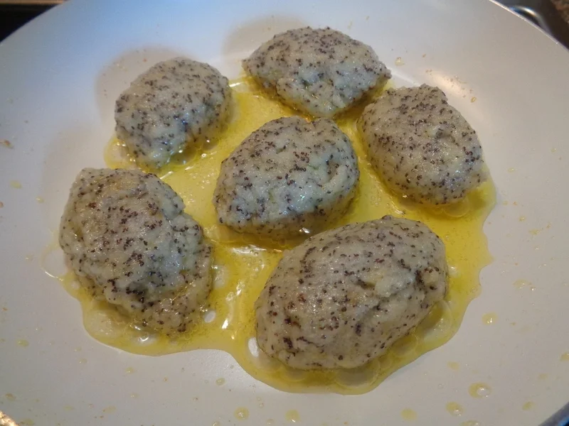 Rezept: Mohn - Grieß - Nocken an Honig - Feigen ... Bild Nr. 3829 Mohn - Grieß - Nocken an Honig - Feigen ... - Rezept - Bild Nr. 3829