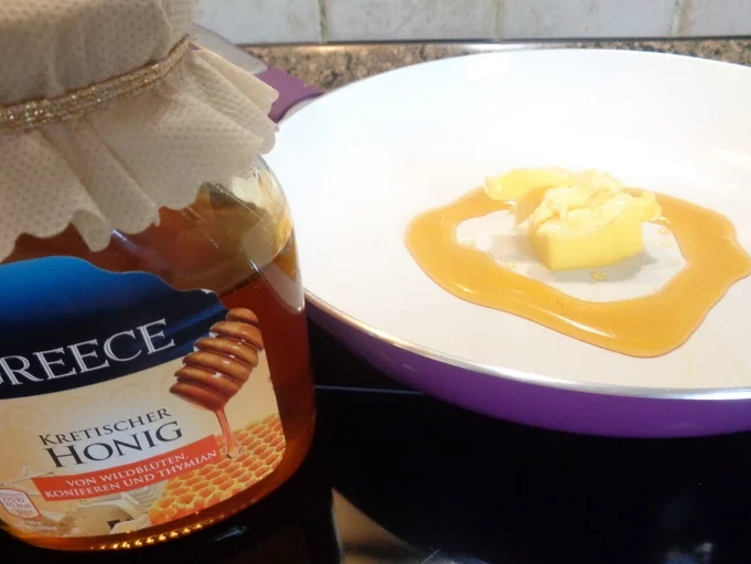 Rezept: Mohn - Grieß - Nocken an Honig - Feigen ... Bild Nr. 3831 Mohn - Grieß - Nocken an Honig - Feigen ... - Rezept - Bild Nr. 3831