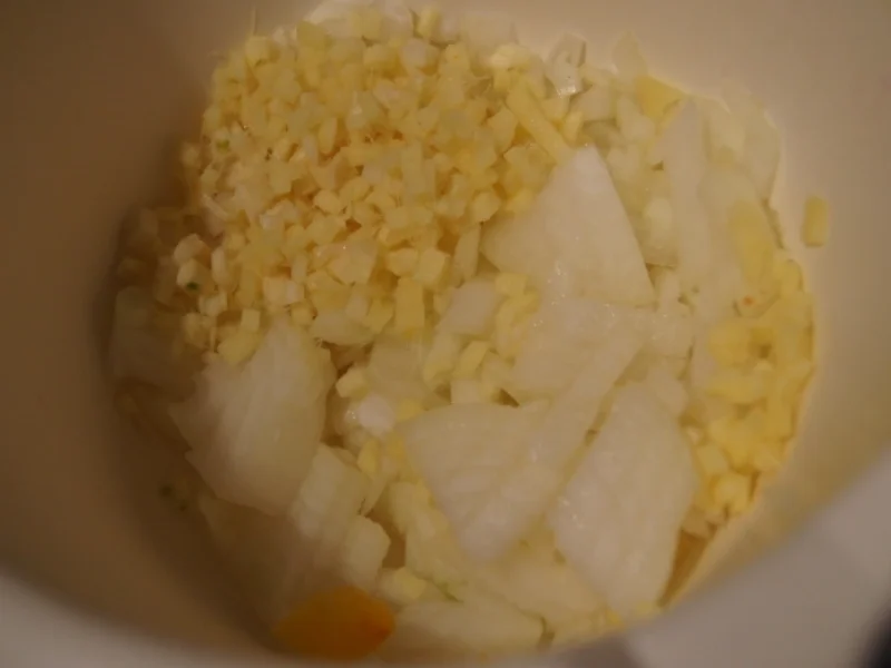 Kürbissuppe mit Ingwer und Schinkenfleischwurst - Rezept - Bild Nr. 3830