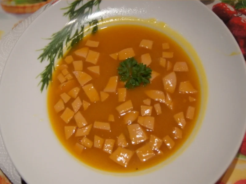 Kürbissuppe mit Ingwer und Schinkenfleischwurst - Rezept - Bild Nr. 3839
