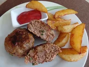 Tatarfrikadellen mit Kartoffelecken - Rezept - Bild Nr. 3831