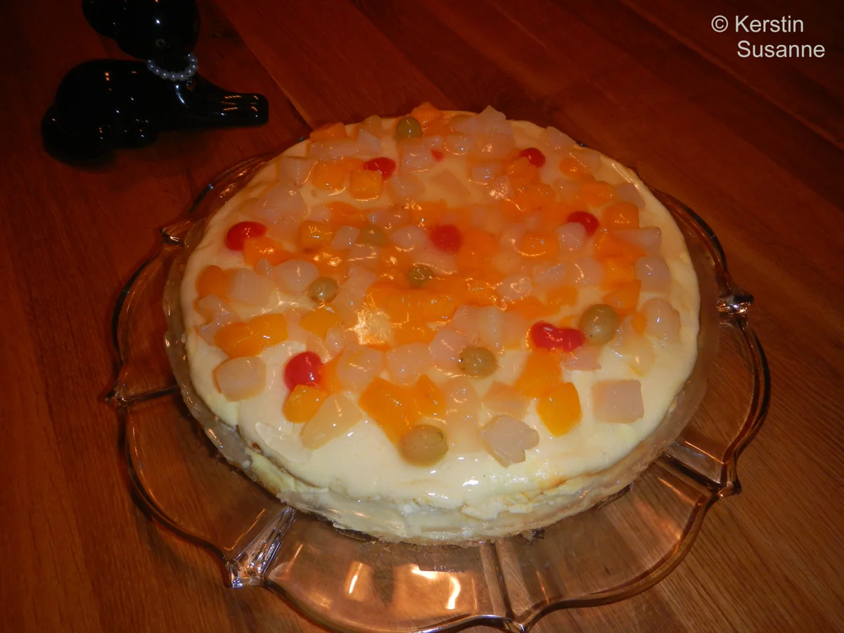 Rezept: Quark-Obst-Kuchen Bild Nr. 2 Quark-Obst-Kuchen - Rezept - Bild Nr. 2
