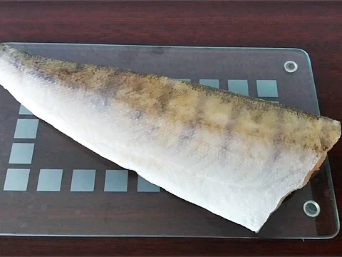 Zander auf Kartoffelbett mit Rotezwiebelmarmelade & Rucola-Pesto - Rezept - Bild Nr. 3827