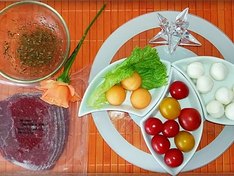 Rezept: Carpaccio mit Salat im Grana Padano-Körbchen Bild Nr. 3833 Carpaccio mit Salat im Grana Padano-Körbchen - Rezept - Bild Nr. 3833
