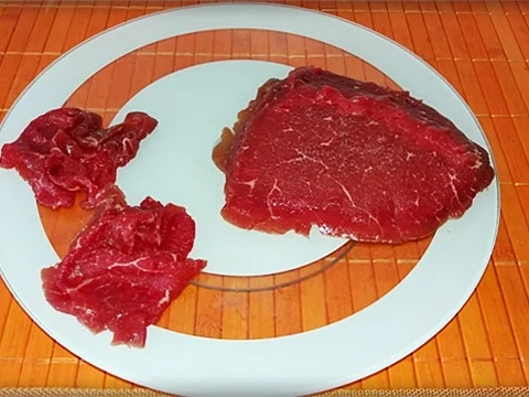 Rezept: Carpaccio mit Salat im Grana Padano-Körbchen Bild Nr. 3834 Carpaccio mit Salat im Grana Padano-Körbchen - Rezept - Bild Nr. 3834